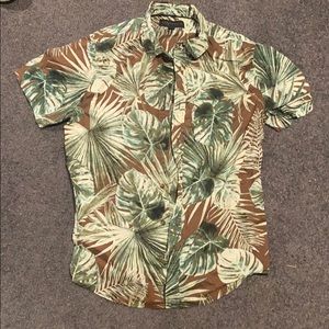 Aeropostale floral shirt. Size small